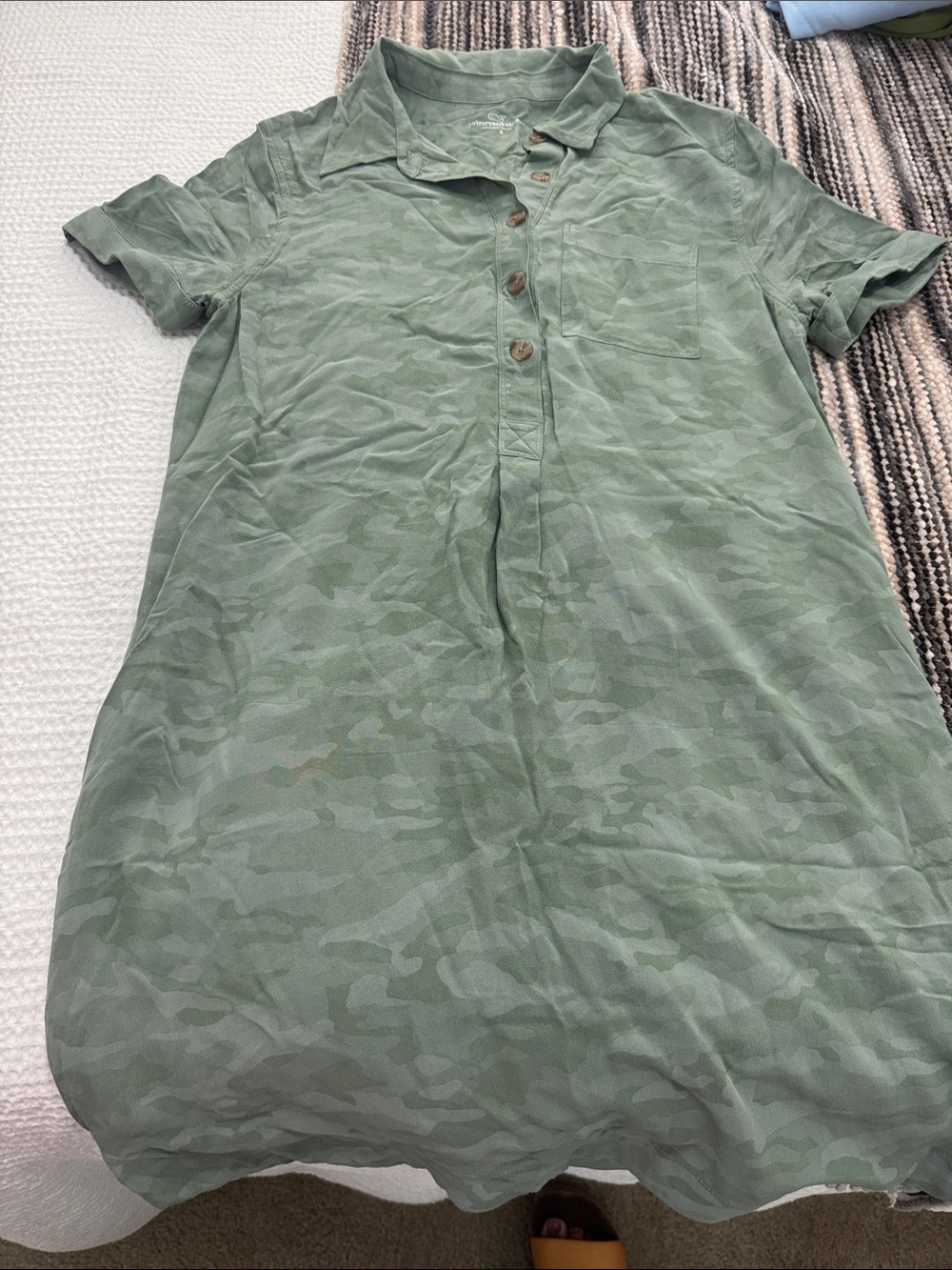 Vineyard Vines Women’s Camo Dress Size 4